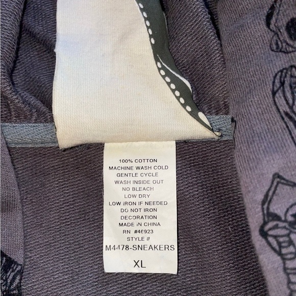 Sweet Child Zip Up Hoodie Sweatshirt Grey Sneaker Print Size XL - Picture 4 of 10